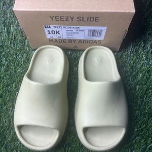 Yeezy Slide